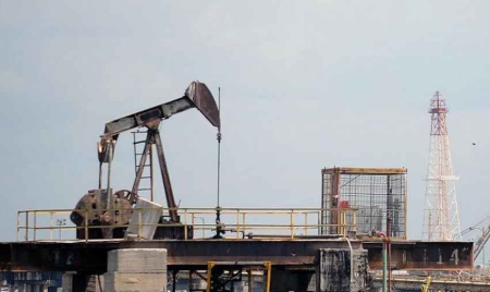 Après l’Opep les prix du pétrole s’effondrent