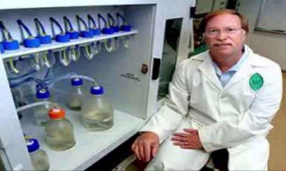 Les Etats-Unis ont créé le Sida et Ebola d’après le Professeur Cyril Broderick