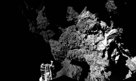 Philae est sur une pente inclinée de la comète selon les photos envoyées à Rosetta