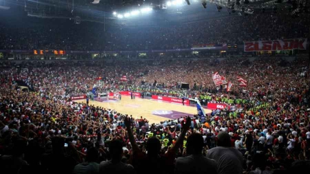 Un supporteur serbe poignardé à mort en Turquie