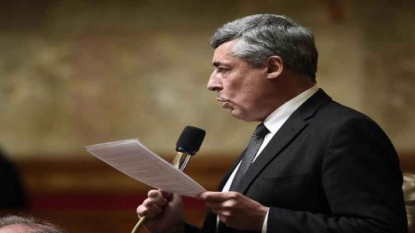 Ultimatum de Moscou à Paris sur le Mistral réactions politiques