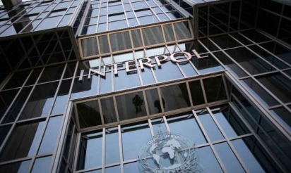 Russie Interpol demande l’arrestation d’un oligarque critique de Poutine