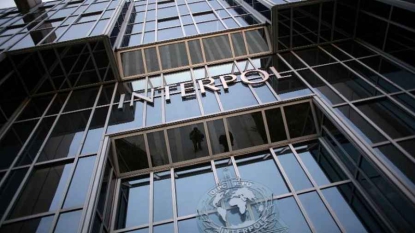 Russie Interpol demande l’arrestation d’un oligarque critique de Poutine