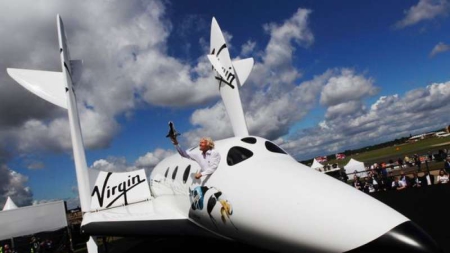 Ces stars devaient monter dans le vaisseau spatial de Virgin Galactic
