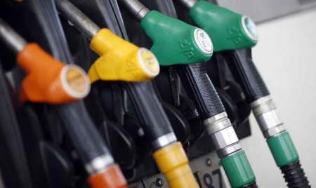 La baisse du pétrole correctement répercutée à la pompe