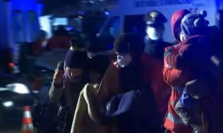 La marine italienne sauve plus de 900 migrants entassés sur un cargo à la dérive dans l’Adriatique