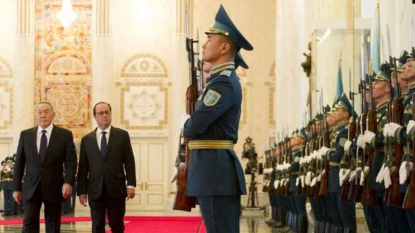 Hollande au Kazakhstan, business et crises régionales au menu