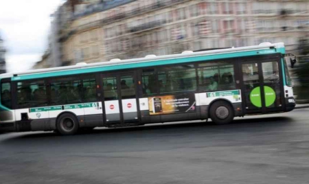 Un chauffeur de bus simule son agression pour obtenir des congés