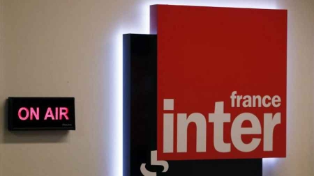 Hollande bouscule sa rentrée avec deux heures de direct sur France Inter lundi