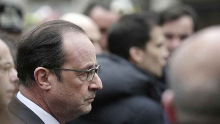 Hollande en première ligne après l’attentat contre Charlie Hebdo