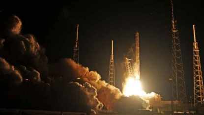 SpaceX reporte encore le lancement d’un satellite de prévision des vents solaires