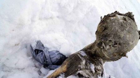 Mexique: dans la neige, le mystère des deux momies reste entier