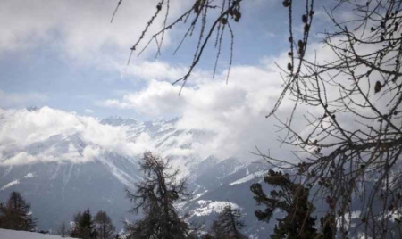 Au moins sept personnes emportées dans une avalanche