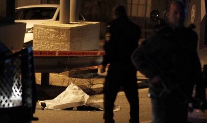 Jérusalem: un Palestinien brandissant un couteau abattu à un checkpoint