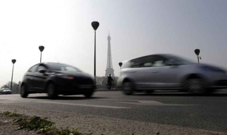 Paris: vers une vitesse limitée à 30 km/h fin 2015 dans le centre et l’est