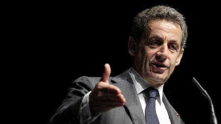 Baptisée “Les Républicains”, la nouvelle UMP façonnée par Sarkozy se profile