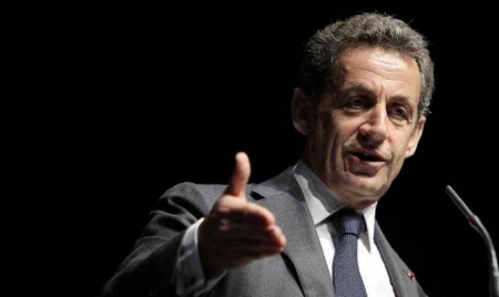 Baptisée “Les Républicains”, la nouvelle UMP façonnée par Sarkozy se profile