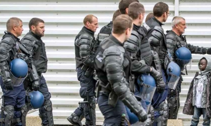 Migrants de Calais : “pseudo-renfort” de police selon le syndicat Alliance