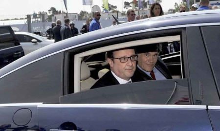 Hollande: Valls a “toute ma confiance”, la polémique est “close”