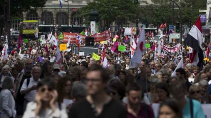 Manifestations à Berlin, Rome et Paris pour les migrants et la Grèce