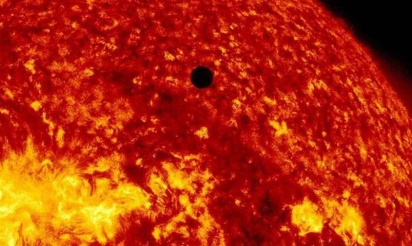 Le mystère du Soleil plus chaud à l’extérieur qu’à l’intérieur enfin élucidé