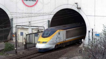 Eurotunnel accuse la police de laxisme après la mort d’un migrant sur son site