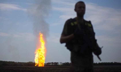 Ukraine: nouveaux affrontements dans l’est, des consulats pris pour cible