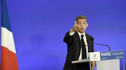 Sarkozy: parler de “tous les sujets”, notamment “l’immigration”, en vue de l’alternance