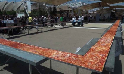 L’Italie cuit la pizza la plus longue de tous les temps: 1,5 km