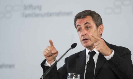 Pour Sarkozy, les syndicats sont plutôt des partis politiques