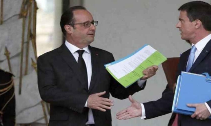 Les socialistes préfèrent Valls à Hollande pour la présidentielle