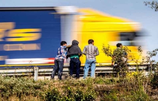Un migrant retrouvé mort dans un camion près du port de Calais 