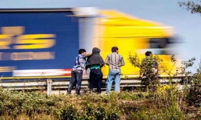 Un migrant retrouvé mort dans un camion près du port de Calais