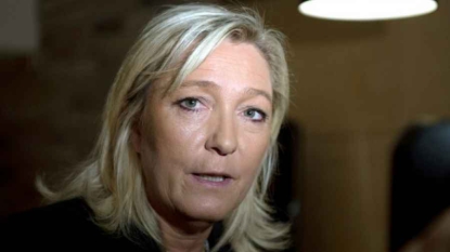 “Prières de rue” comparées à l’Occupation: Marine le Pen renvoyée en correctionnelle