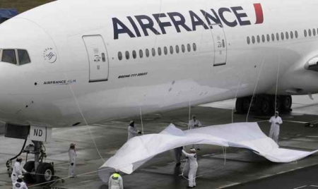 Air France : dément la suppression de 5.000 postes supplémentaires après 2017