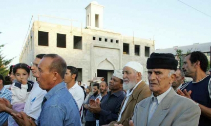 Une tête de sanglier accrochée devant la mosquée d’Aubagne, près de Marseille