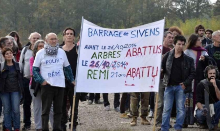 A Sivens, un an après, l’hommage à Rémi Fraisse