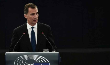 Le roi d’Espagne appelle à ne “pas laisser tomber” les migrants