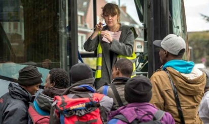 Des migrants de Calais quittent leur vie de chien” dans la “Jungle