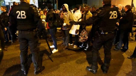 Heurts à Calais: un militant du réseau No Borders en garde à vue