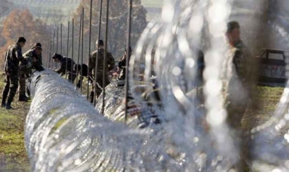 Migrants : la Slovénie érige des barbelés à sa frontière avec la Croatie