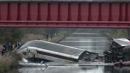7 morts dans le déraillement d’un TGV d’essai en Alsace