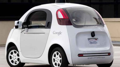 Etats-Unis: une voiture Google sans conducteur arrêtée pour excès de lenteur