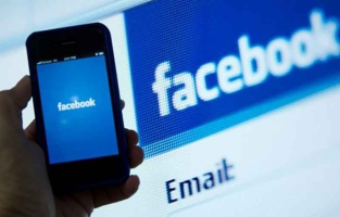 Facebook encaisse les recettes du mobile et montre ses muscles dans la vidéo