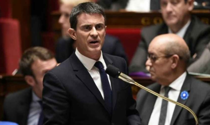 Valls dénonce les propos pas responsables de Sarkozy sur l’autorité de l’Etat