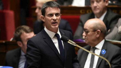 Valls dénonce les propos pas responsables de Sarkozy sur l’autorité de l’Etat