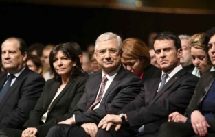 Race blanche : Manuel Valls soutient Claude Bartolone face à Valérie Pécresse