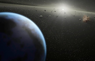 un astéroïde de deux kilomètres de long s'apprête à frôler la Terre