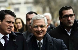 Race blanche : Manuel Valls soutient Claude Bartolone face à Valérie Pécresse