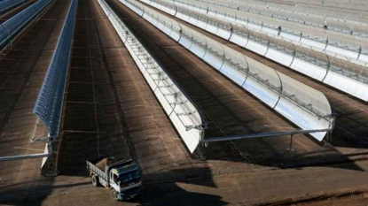 Aux portes du Sahara, un parc solaire géant pour éclairer le Maroc